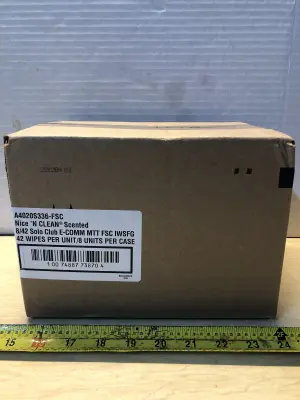 8 packs nice and clean wipes