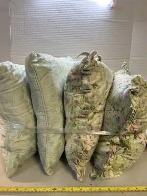 4ct throw pillows