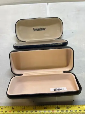 2 hard glasses cases