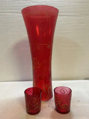 vase and 2 candle holders
