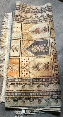 Unknown size rug needs cleaned