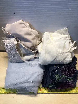 2 shirts size large, size large skirt, Shaw