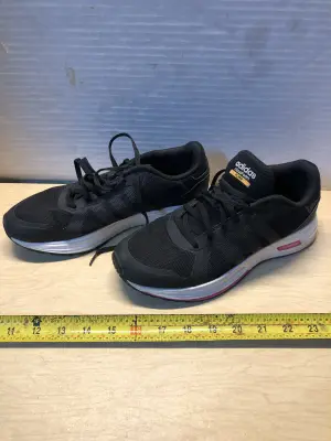 Adidas size 7 shoes used as is