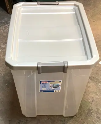 27qt stackable clear tote