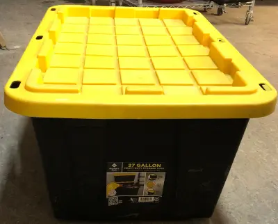 Heavy duty 27 gallon storage tote