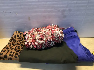 Popcorn tank one size, size large skirt, 2 pair size large leggings