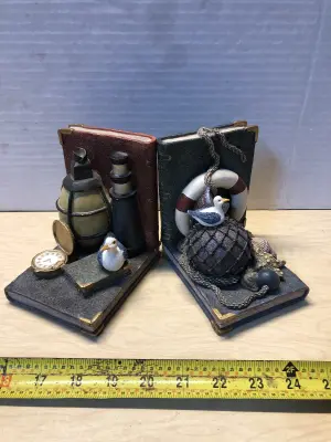 Sea inspired book ends