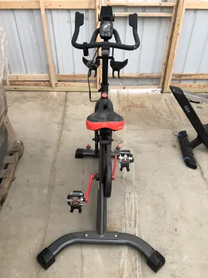 Schwann IC4 fitness bike untested as is