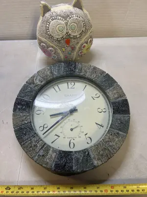 clock and owl decor