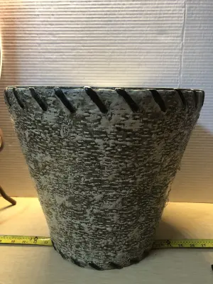 16” flower pot