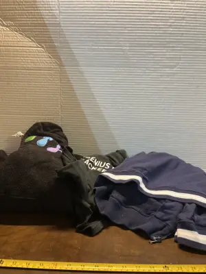 3xt L sweaters