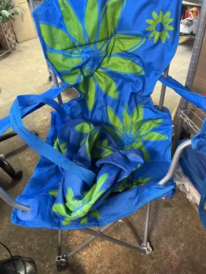 lawn chair