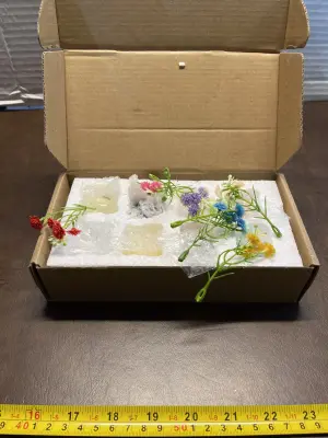 8ct artificial flower magnet vases