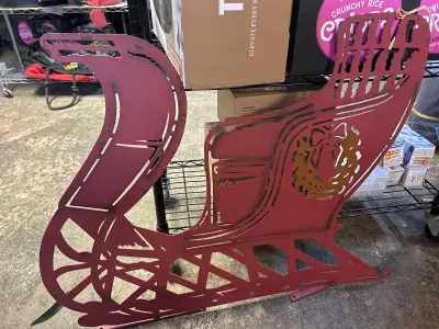 metal sleigh with stand attached