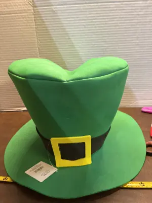 top hat