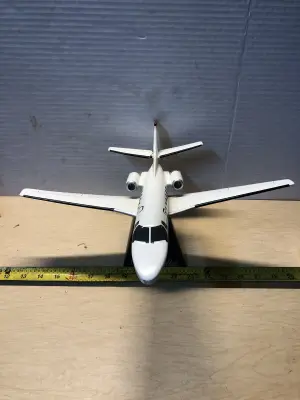 Model airplane
