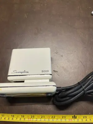 Electric stapler