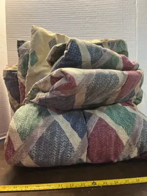comforter (unknown size)