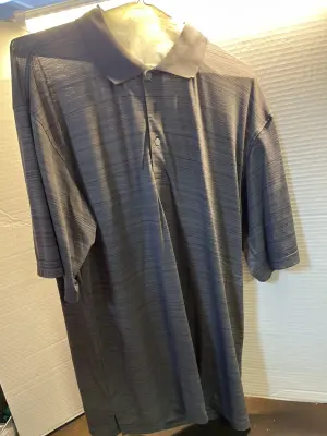 medium men’s polo tshirt
