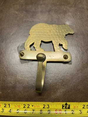 wall mount hanger