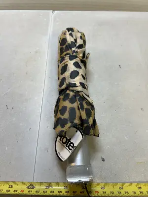 NWT TOTES umbrella