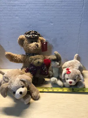 5 stuffed animals