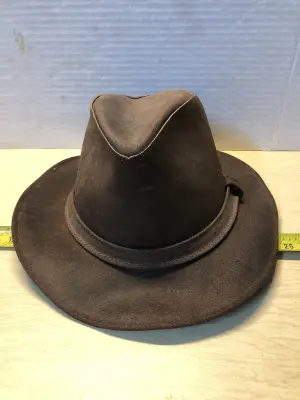 Size large genuine leather hat