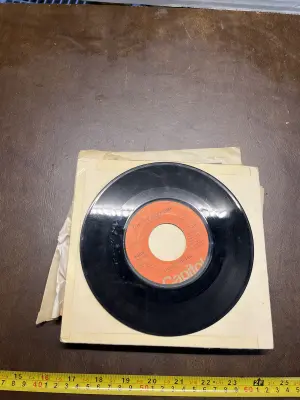 lot of record player disc