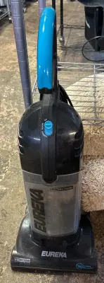 Eureka mini boss powers on used needs cleaned