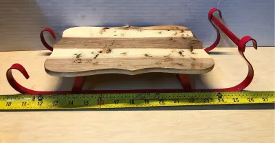 Wood and metal sleigh stand