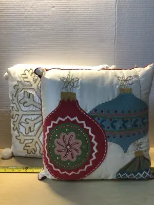 2pc Christmas throw pillows