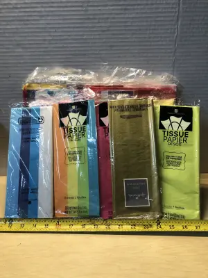 Reusable bag and 15 packs tissue paper