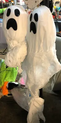 2pc hanging ghosts