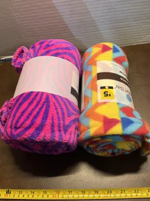 2ct throw blankets