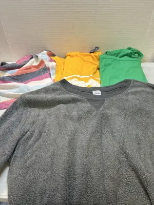 4 large tshirts