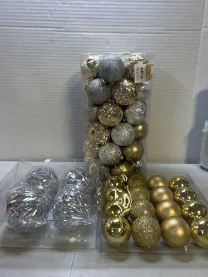ornaments  gold/silver