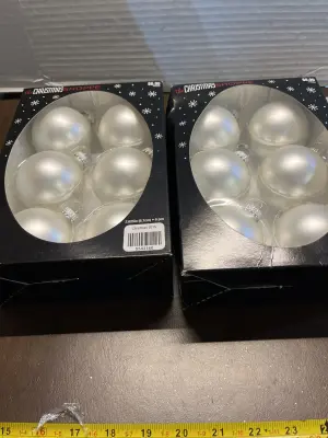 2ct christmas decor