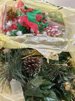 2 assorted bags of christmas