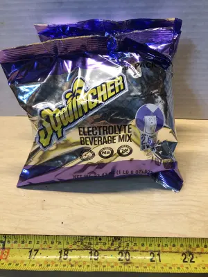 3 bags 23.83oz sqwincher electrolyte beverage mix grape