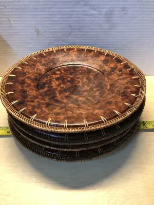 4pc decorative plates (do not eat on)