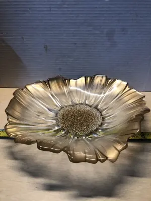 Home accent flower dish