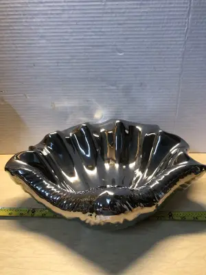 Silver sea shell home accent piece