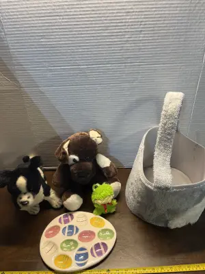 easter plate/basket, 3ct stuffed animals