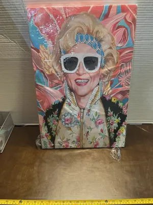 betty white wall decor
