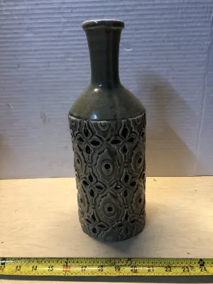 Bottle vase