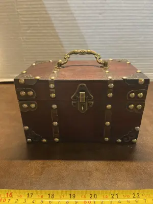 lock box (needs lock)