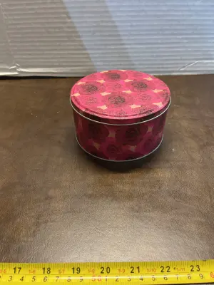 cookie tin