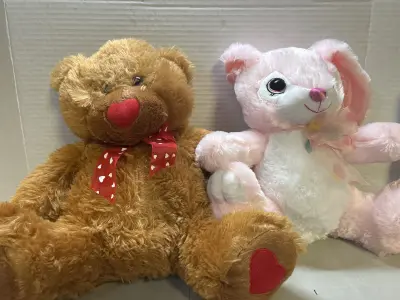 2 holiday plush