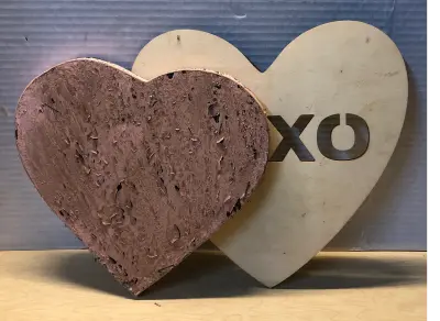 2pc wooden heart decor