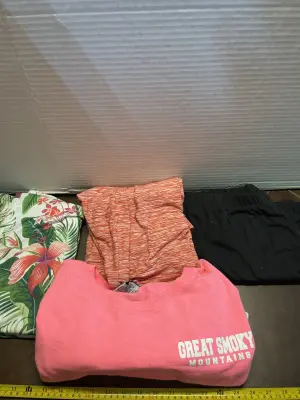 3ct XL pants , XL sweater
